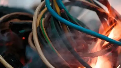 PA视讯游戏电缆-电线起火原因